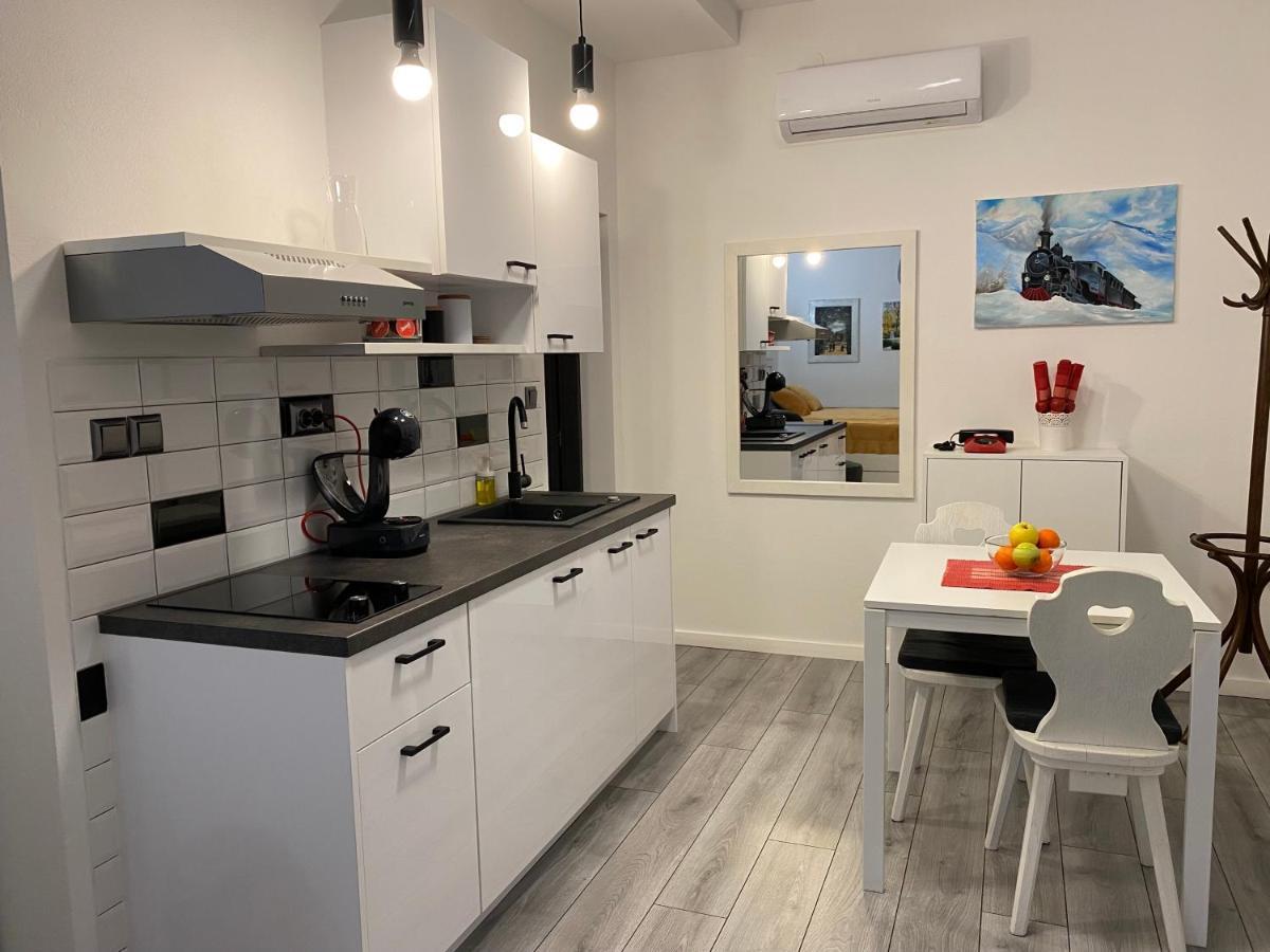Studio Apartman Lora Lipik Екстериор снимка